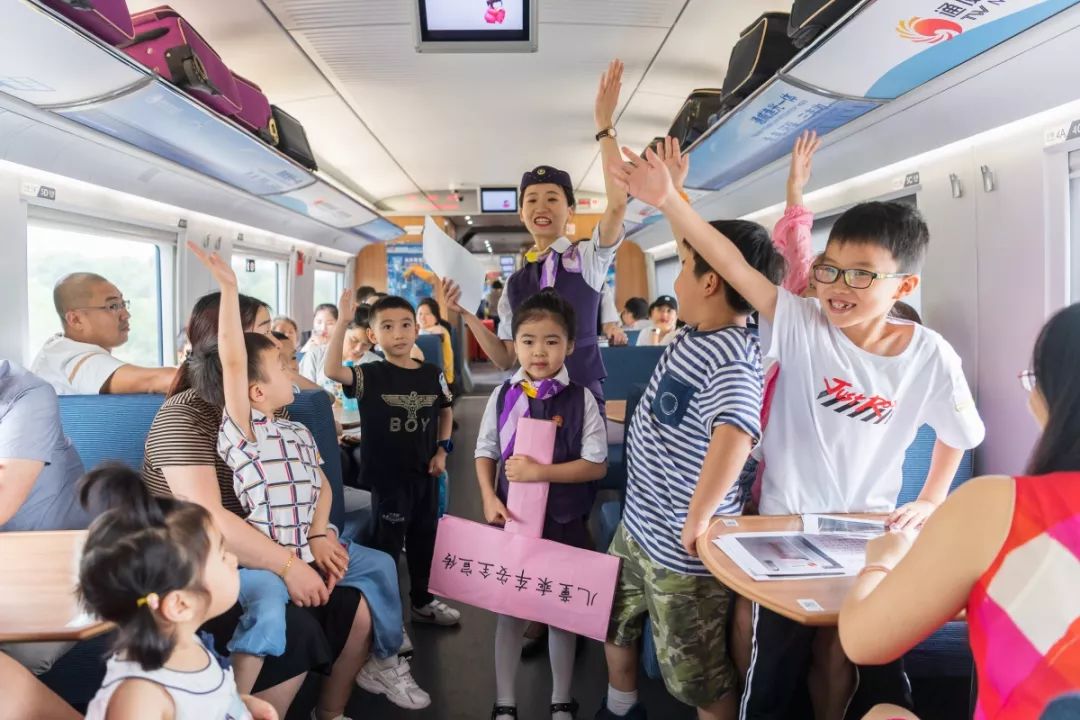 暑期儿童乘车安全宣传~从娃娃抓起!_旅客