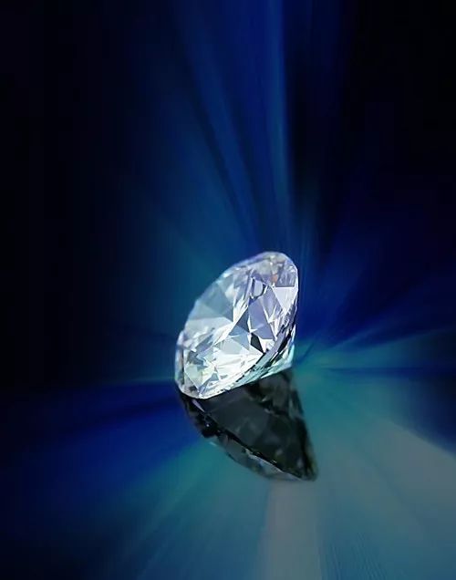 原创实现合成纳米钻石为生物成像量子计算领域开辟了新道路