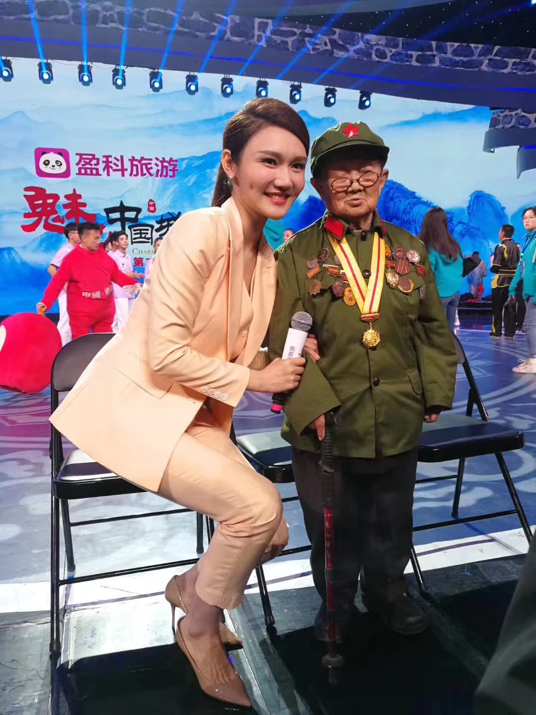 “小个子、大英雄”抗日老兵李安甫,终于圆梦到天安门广场看升国旗-搜狐大视野-搜狐新闻