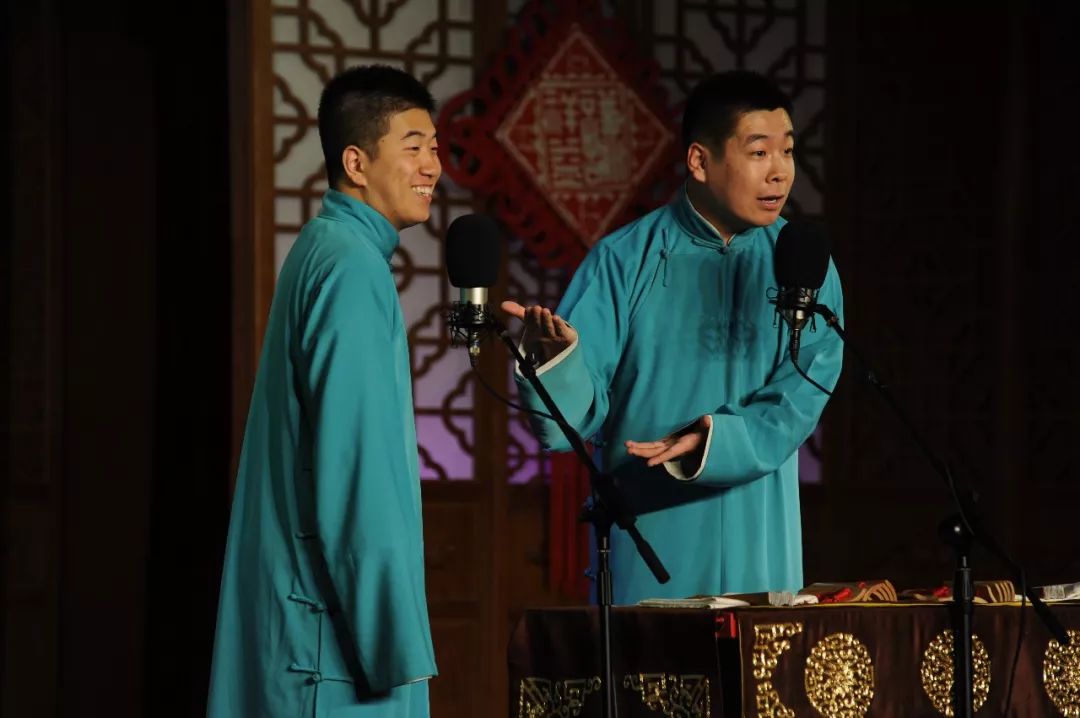 演出回顾丨无畏狂风骤雨满堂欢笑清凉