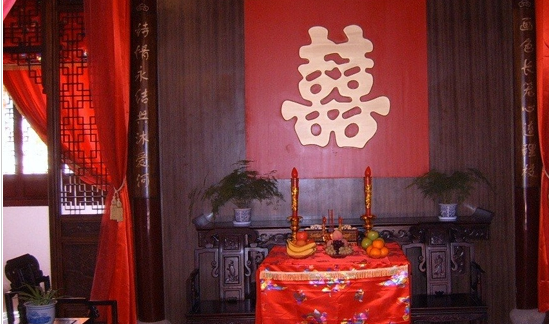 中式婚礼天地桌摆放图片