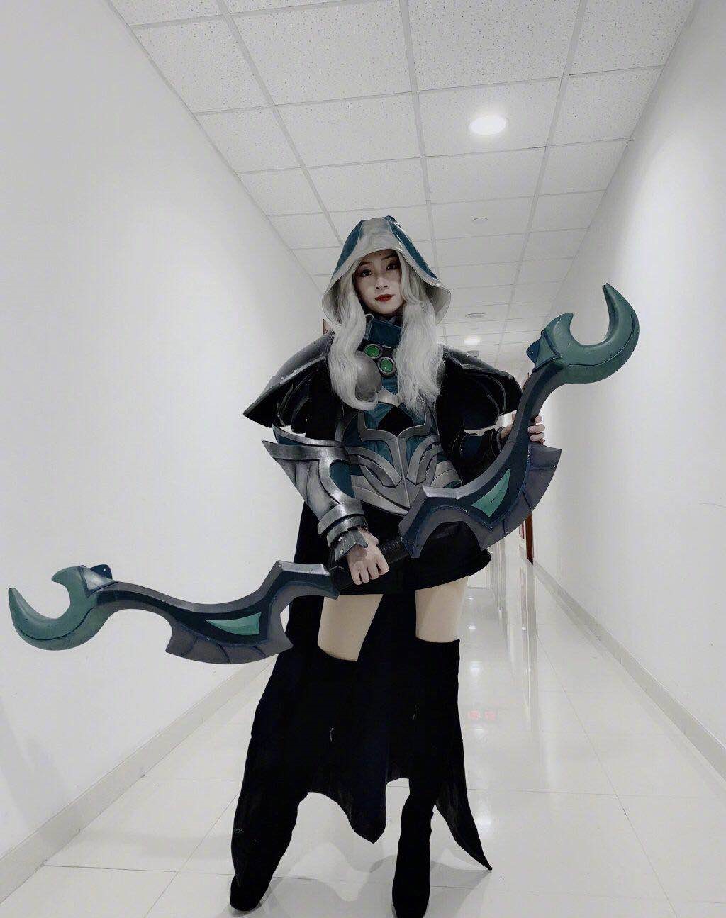 原创dota2盘点圣腿皇ams的cosplay作品网友直呼顶不住