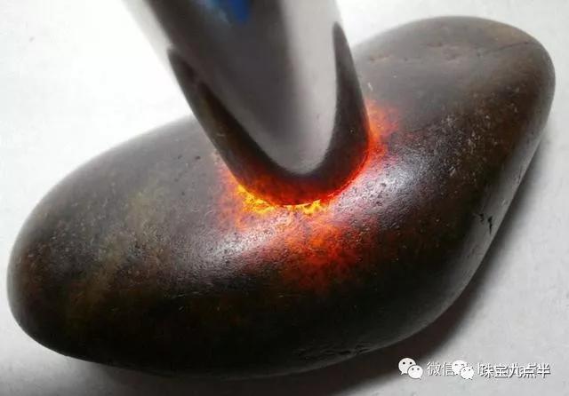 克價13萬是什么玉？新疆和田玉傳說中的紅玉到底存不存在？