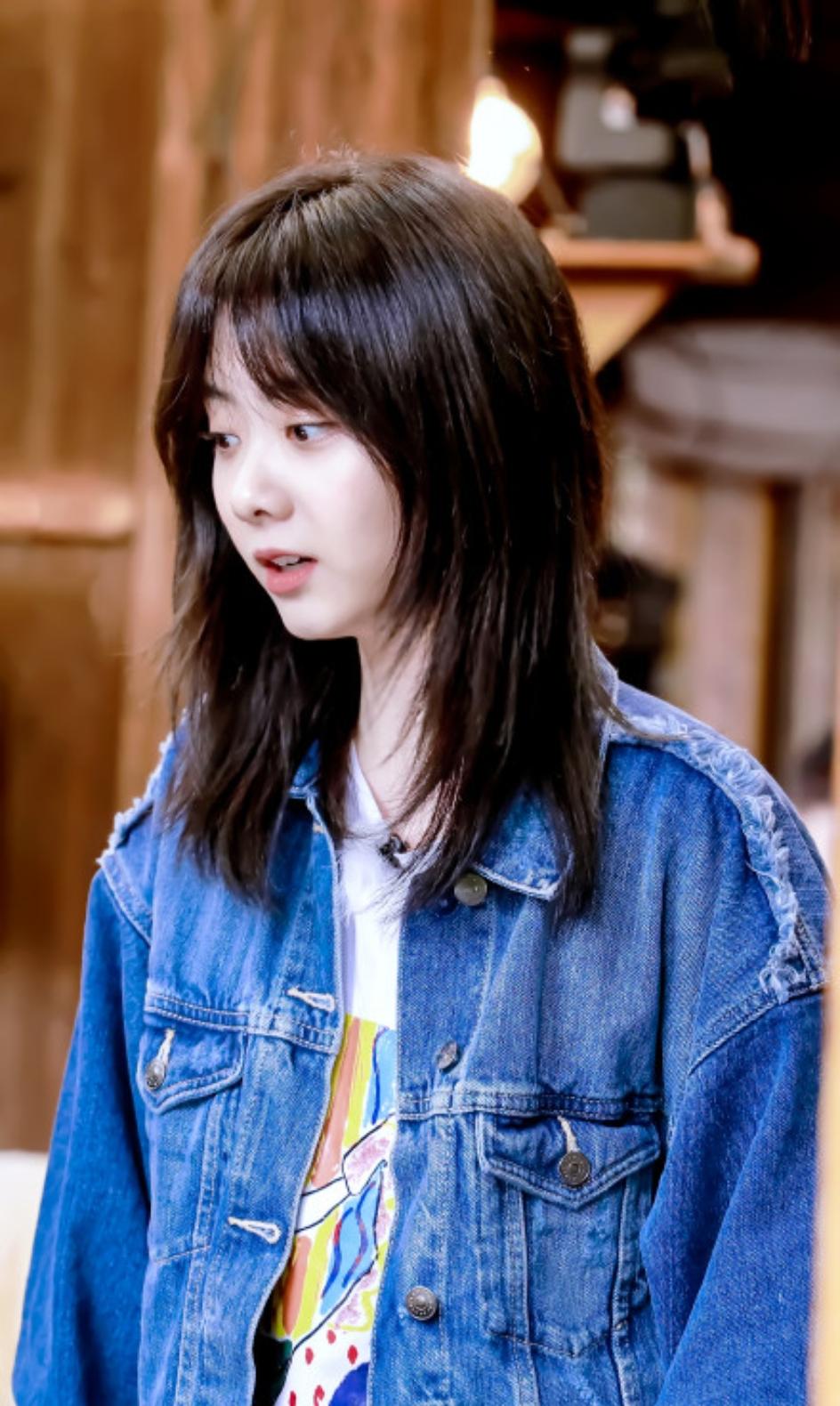 向往 谭松韵令人心疼,29岁美成19岁,和张子枫同框美成姐妹花