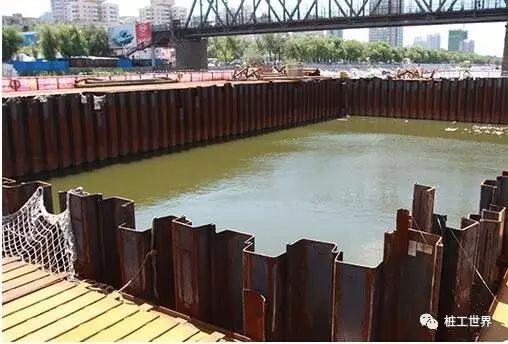 插打钢板桩工艺