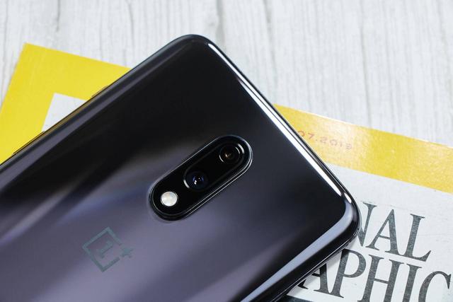 和朋友开黑初识一加手机如今入手一加7有几句话想谈谈