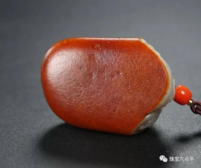 克價13萬是什么玉？新疆和田玉傳說中的紅玉到底存不存在？