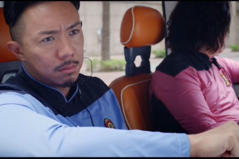 好吧,长官您先忙