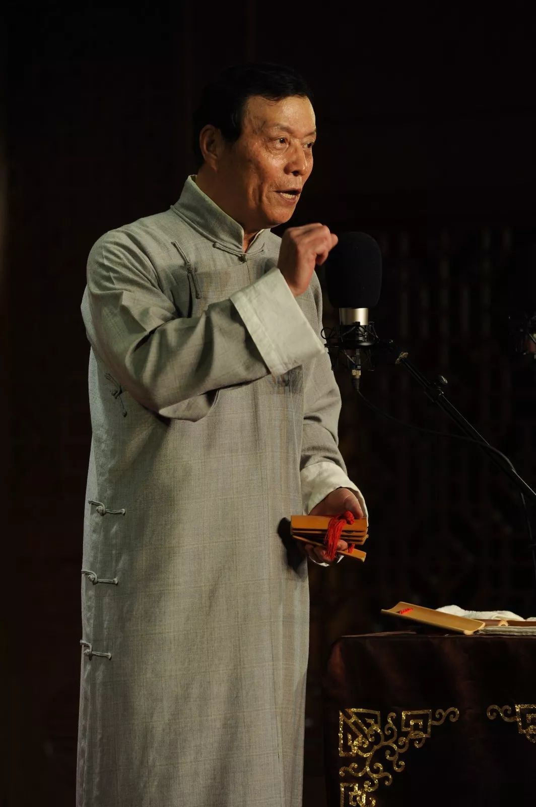 演出回顾丨无畏狂风骤雨满堂欢笑清凉