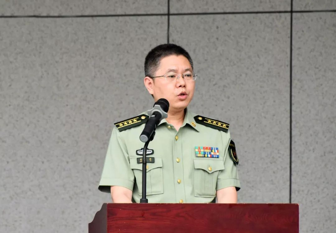 主任余庆;龙岩军分区司令员邹建伟,武平县委书记陈厦生,县长廖卓文