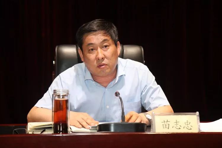 区委常委,常务副区长曹忠奎通报了灞桥区2018年度行政效能革命及营商