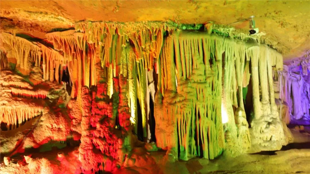 九天龙凤神仙洞洞穴喀斯特的教科书