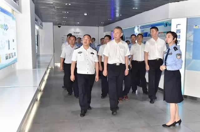 自治区信访局副局长蒋汉学,自治区公安厅政治部主任宾正迎,梧州市领导