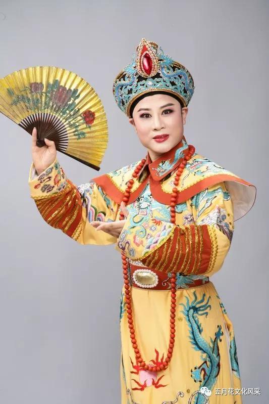 裘丹莉 傅派花旦,国家二级演员,上海越剧院当家花旦.