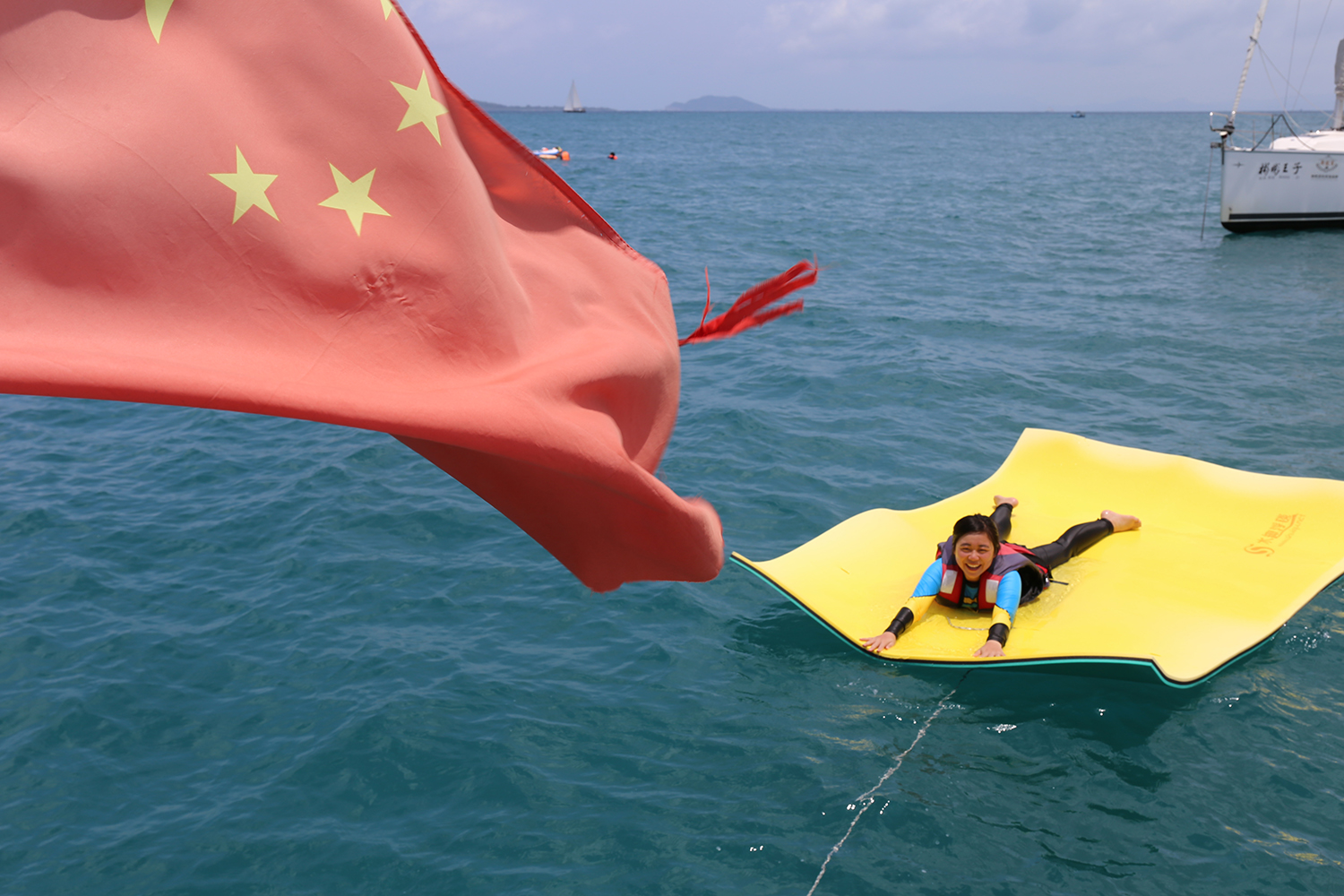 女性比较柔和,喜欢舒适的游玩方式:像海上游泳,海上魔毯,潜水等项目