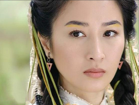 不是喀丝丽,而是这两位_李沅芷