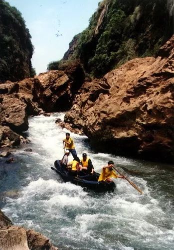 落地自驾多彩贵州7日游贵阳福泉天龙屯堡格凸河梭嘎苗寨马岭河