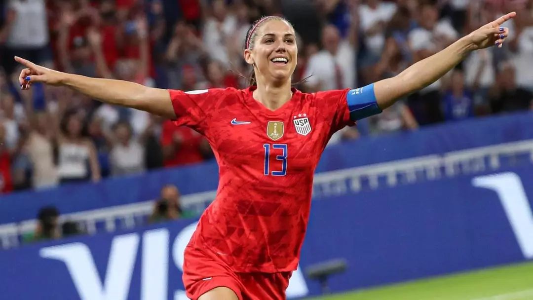 除了创纪录11连胜三进决赛美国女足还有玄学踩场