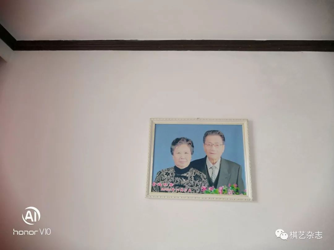 2006年金婚纪念照赵龙生老师和张芳颖张姨,两人已经