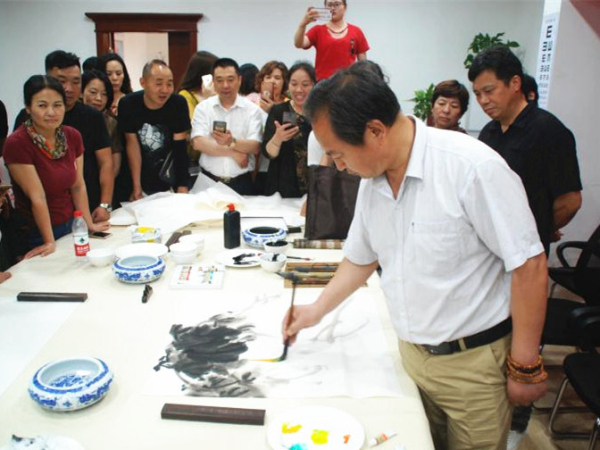 江苏浦琳家园举办首届名家书画沙龙
