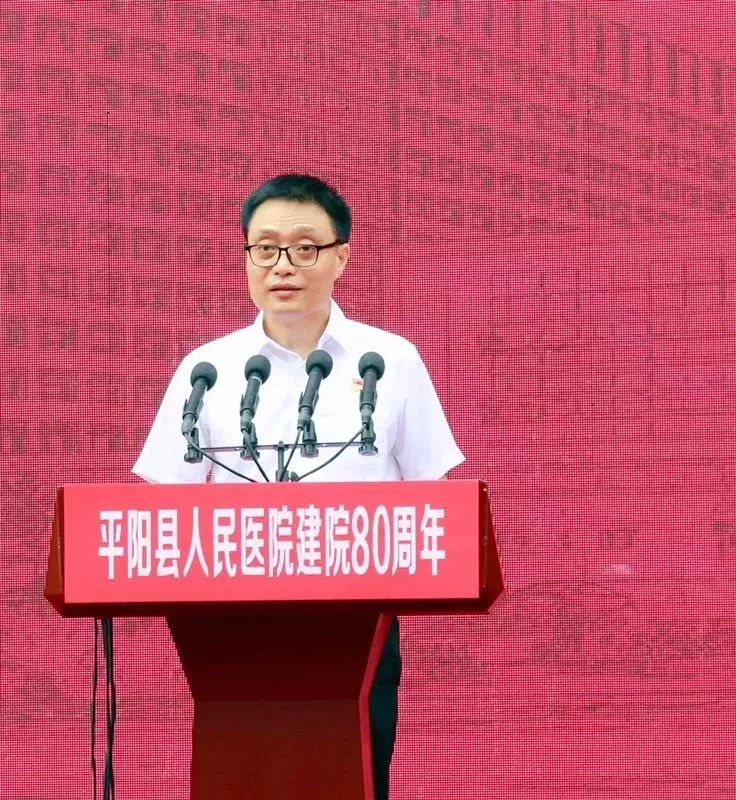 院长,世界银行前高级数据科学家,华盛金融科技总裁徐来教授,诸葛启钏