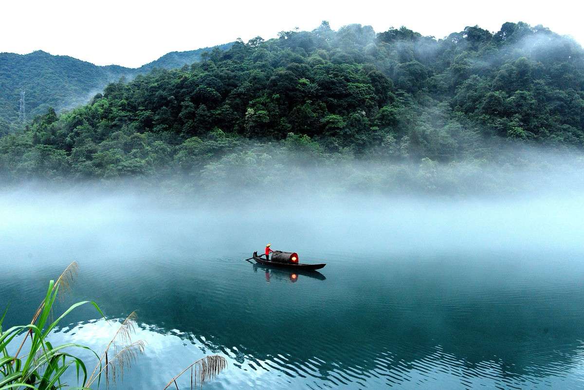 七言绝句忆青春岁月平水韵