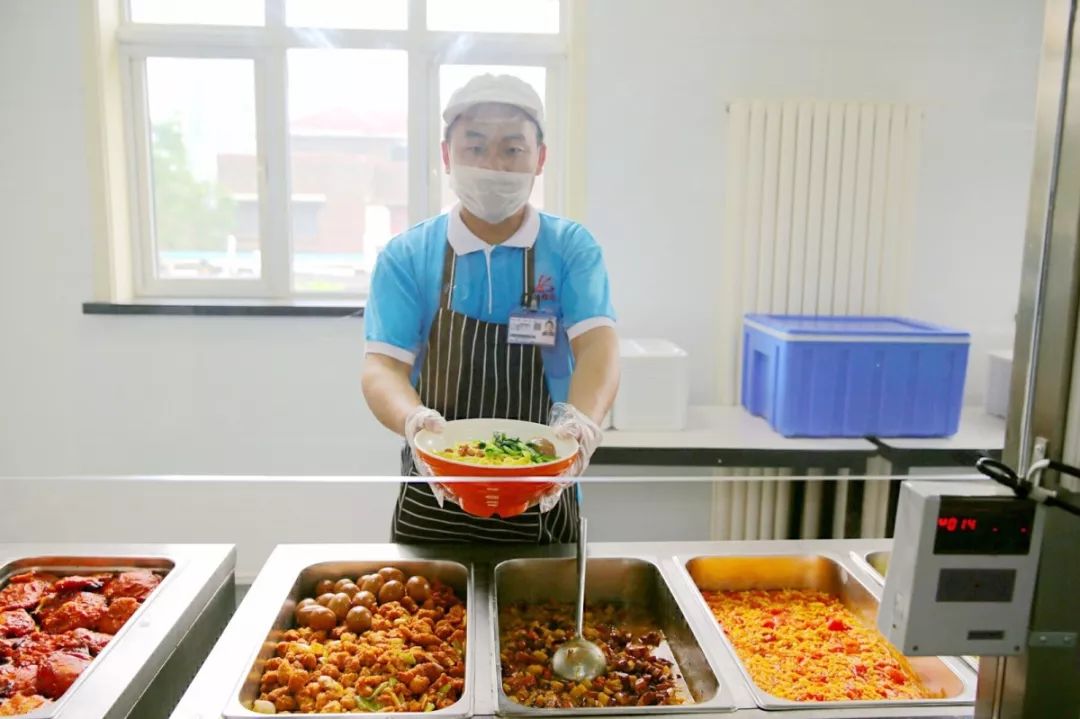 构建二十食堂文化提升师生就餐品质二十中学食堂舌尖上的二十