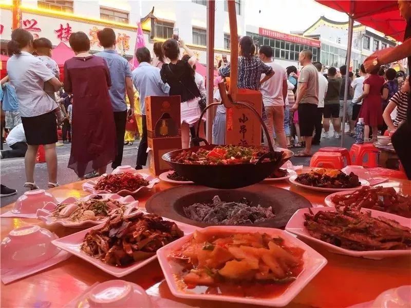 周末去哪 | 天贶节免票入园,天堂寨吃喝玩乐全攻略!