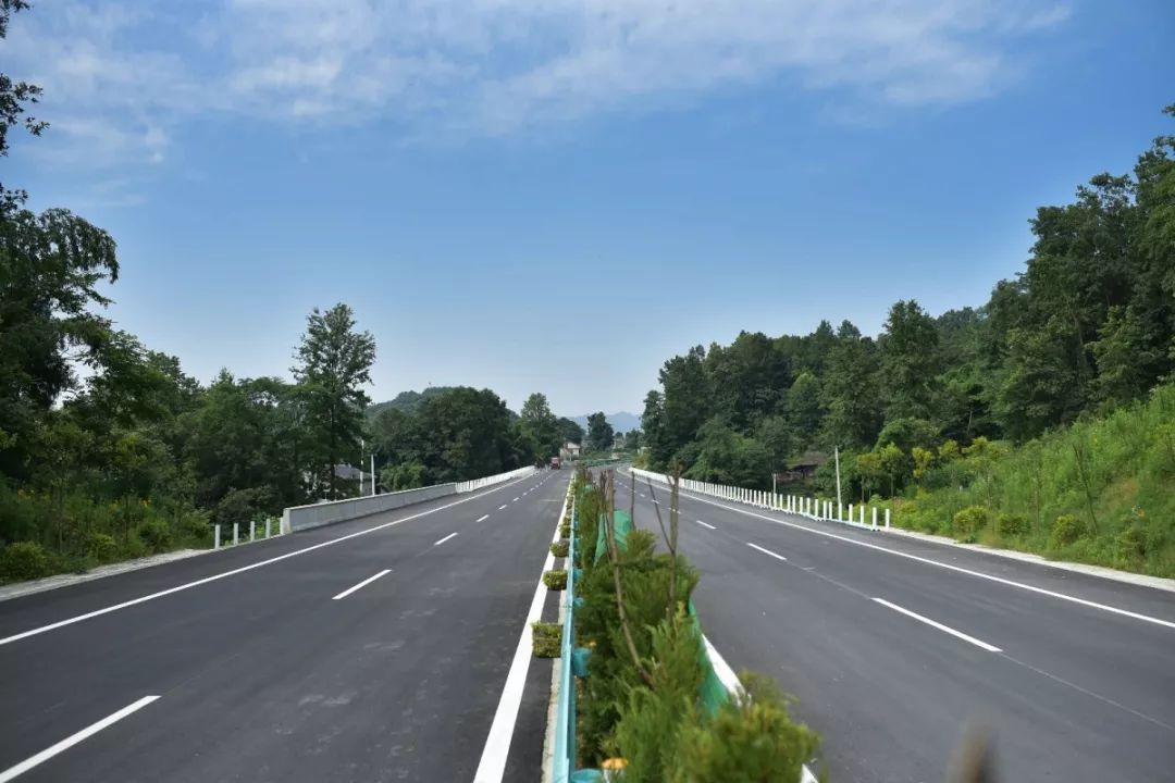 全长47公里遵义这条高速最新照片视频曝光恐高者慎入