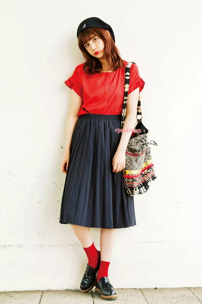 日本模特村田伦子の时髦秘密一起做青文字系女孩