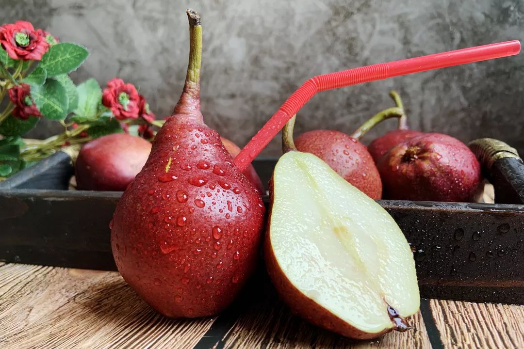 红啤梨的推荐吃法是"吃软不吃硬"!