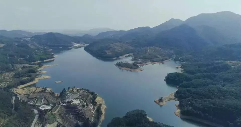 鳗浮,九层糕,圆仔汤,蚵仔煎,炸口酥,卷煎,面粉煎等著名景点:金钟潭,山