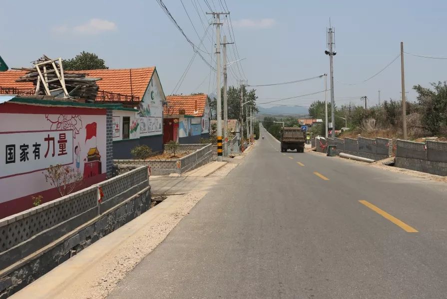 文明回里回里镇组织开展全域环境整治提升行动阶段性评比活动