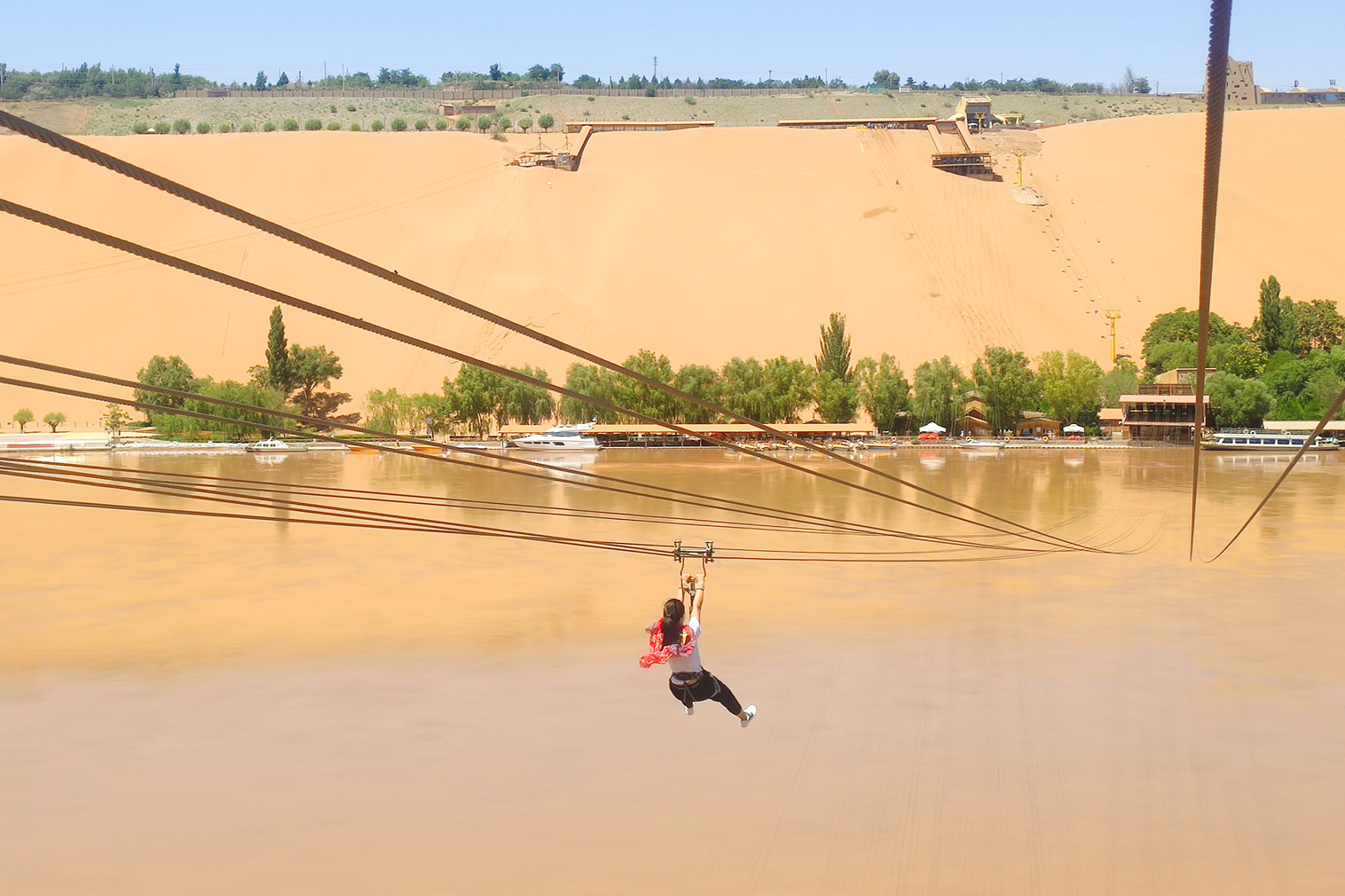 宁夏沙波头你也可以飞越黄河飞黄腾达想挑战吗