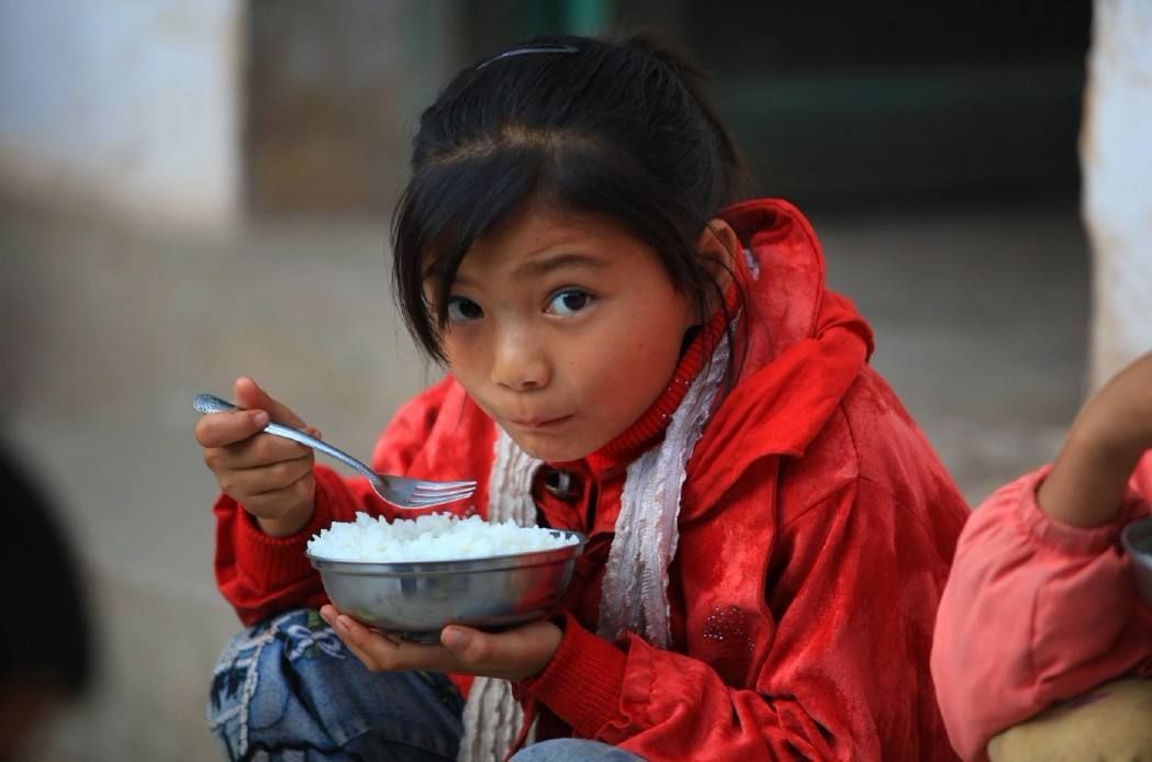 中国贫困地区常住儿童据《2015年中国儿童人口状况-事实与数据》显示