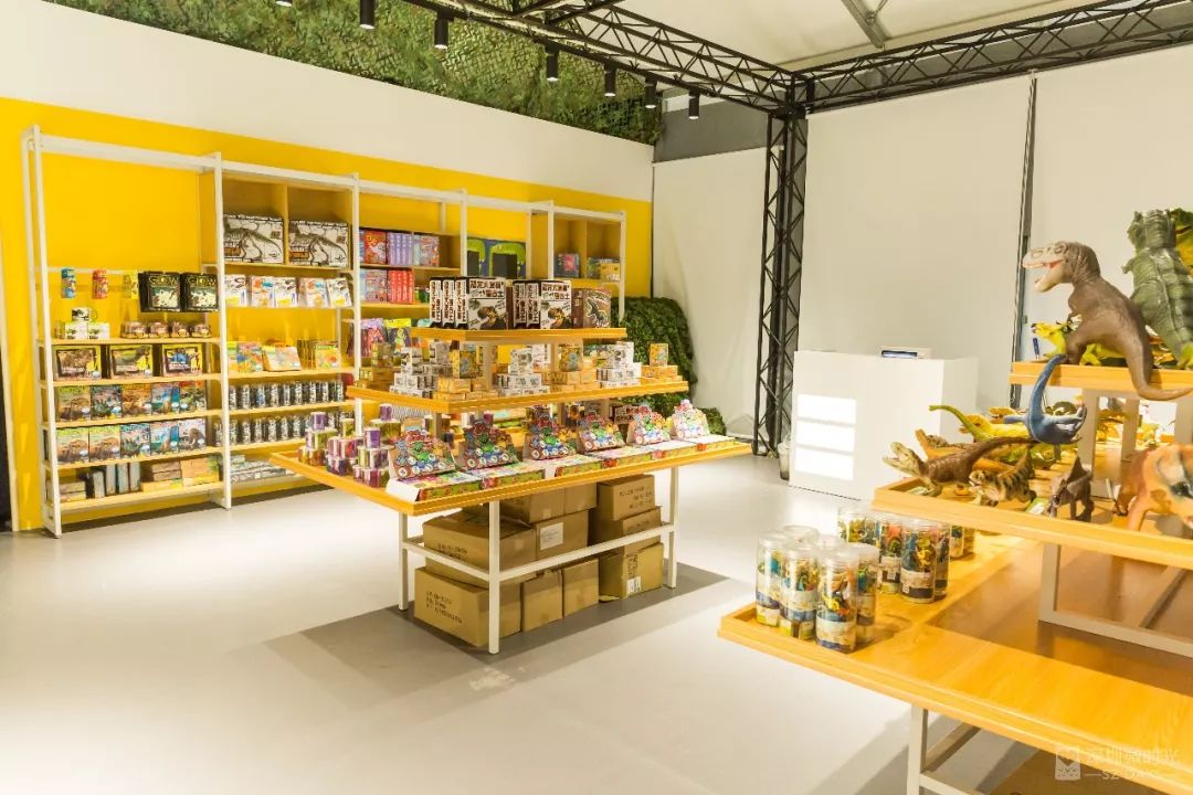 不用去国外侏罗纪主题公园来深圳了1000㎡的超大恐龙展