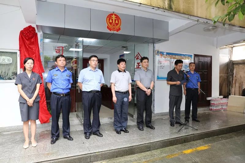 南昌市中级人民法院党组成员,副院长李红刚,南昌市城市管理局党委委员