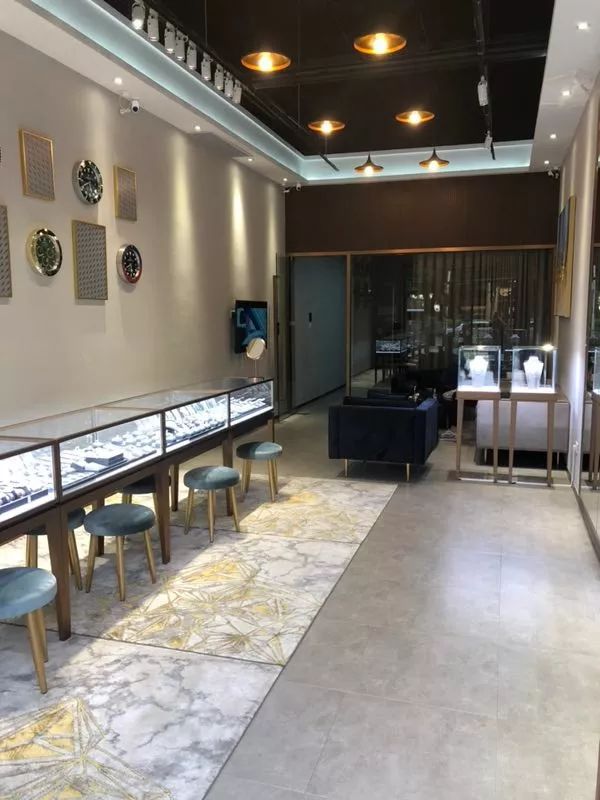 底薪加提成加奖金!旭熙珠宝钟表店招聘销售营业员!