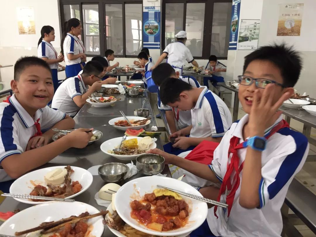 情系母校 心向未来 ——惠阳华附举行2019届小学六年级毕业典礼