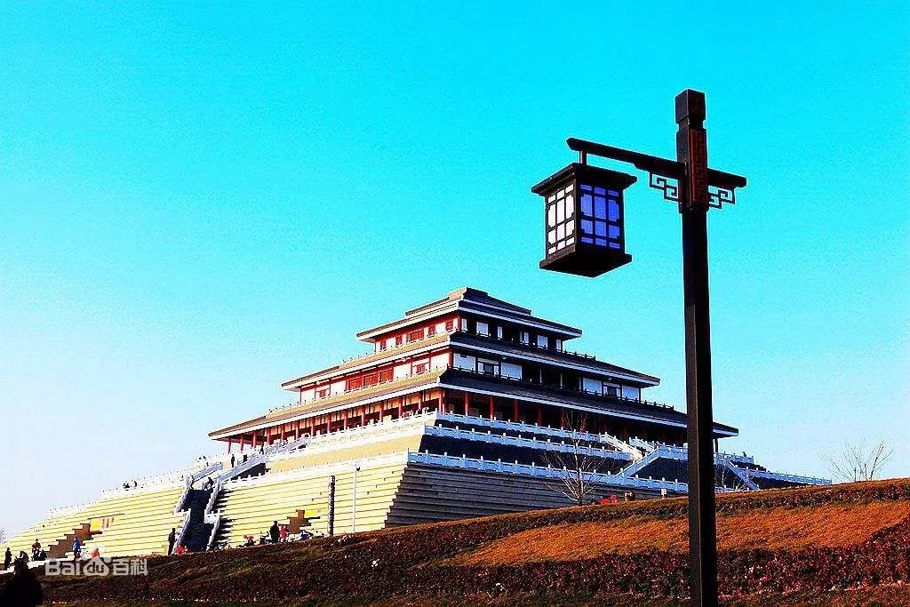 鹤壁这个地方古老而又新潮如今吸引了许多人来参观