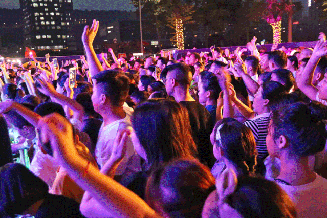 639_426gif 动态图 动图