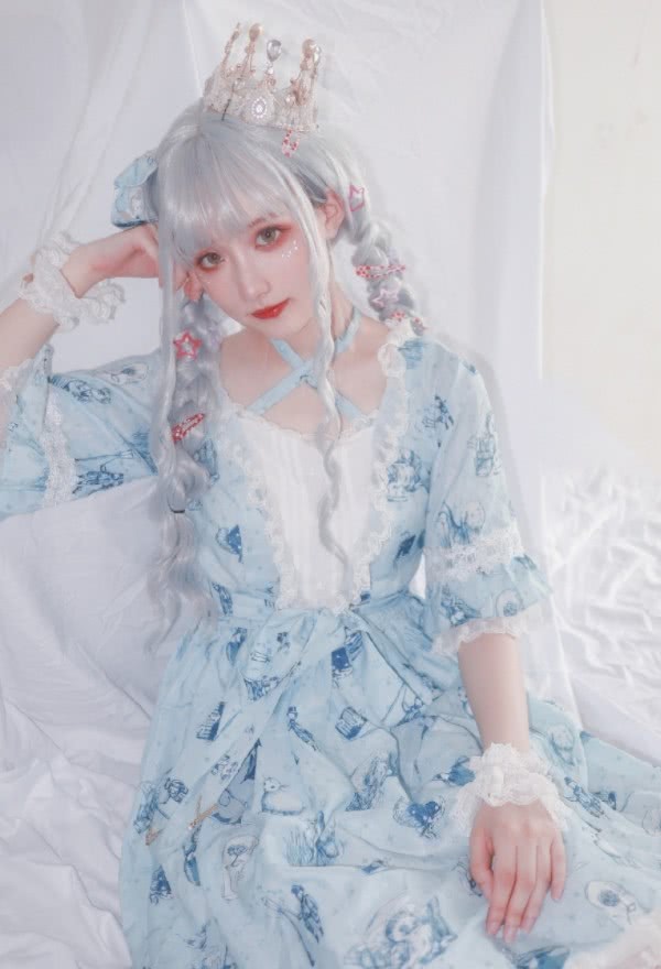 银发白丝小姐姐lolita仙女裙奥义真女神