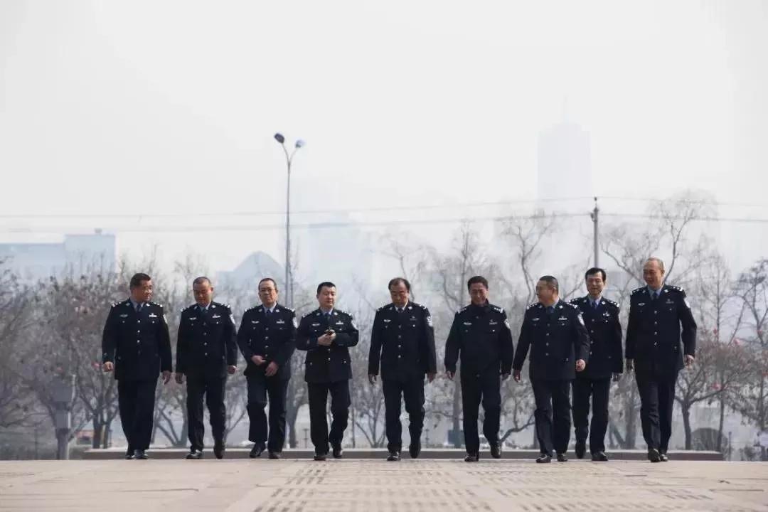 追回这两件国宝的,正是山西省闻喜县公安局局长张少华和他带领的专案