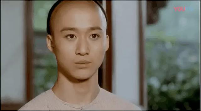 吴京的出道作品中21岁的他和25岁的钟丽缇配一脸少年感是真的强