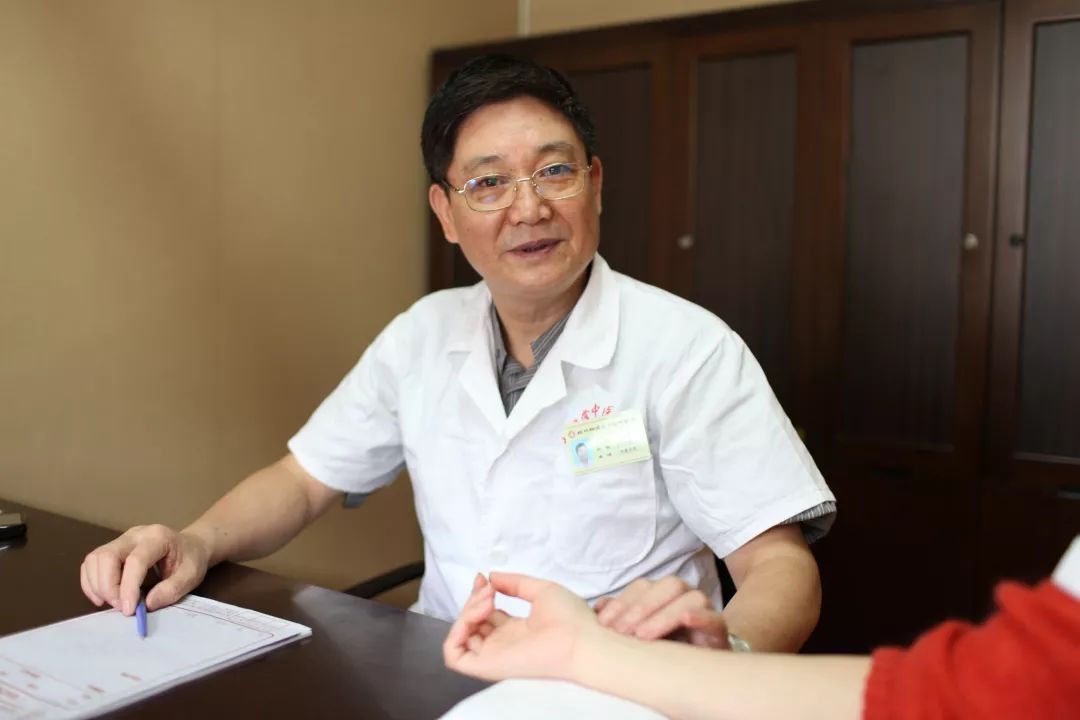 金教授过多年临床经验的积累,总结出一套治疗各种癌症的中医靶向疗法.