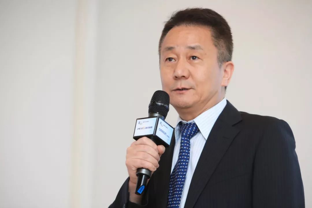 董事长兼总经理赵耀先生除此之外,欧姆龙还致力于推动中国医疗健康