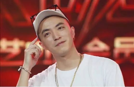 暴躁脾气的jonyj求婚作为说唱界的清流情话说的真好