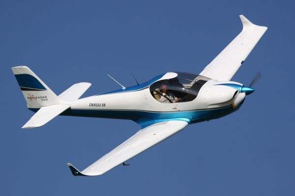 “猎鹰”超轻型飞机图片