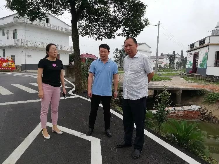 刘海波到湘阴屈原督导交通重点项目建设