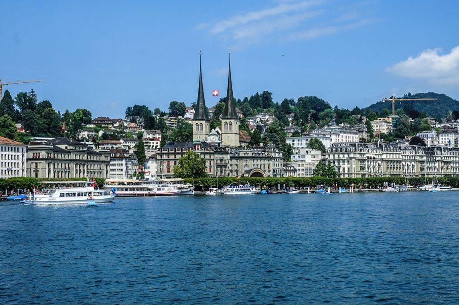 宫凡尔赛宫香榭丽舍大街世界这么大赶紧出发吧中山环宇国际旅行社客服